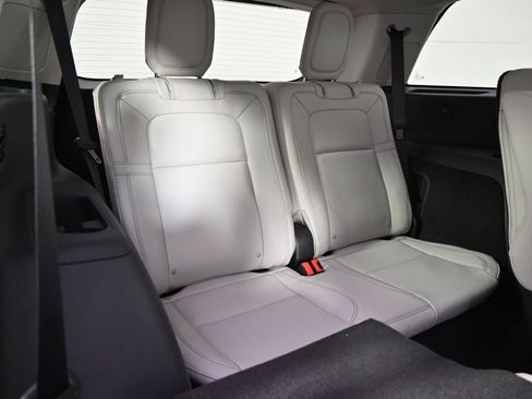 New 2026 Lincoln Aviator Reserve image 19