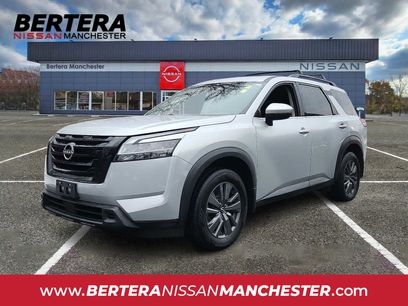 Used 2022 Nissan Pathfinder SV w/ SV Premium Package