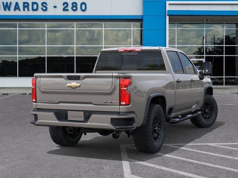 New 2026 Chevrolet Silverado 2500 ZR2 AWD/4WD image 4