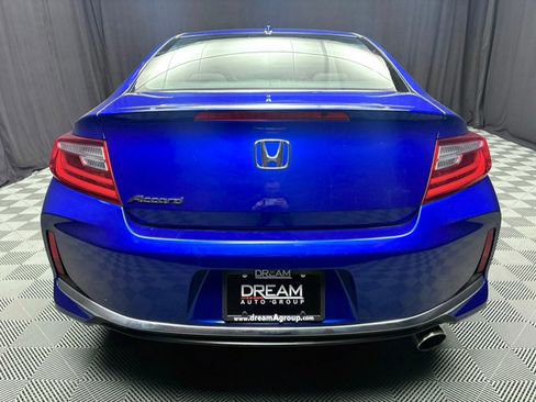 Used 2017 Honda Accord EX image 6