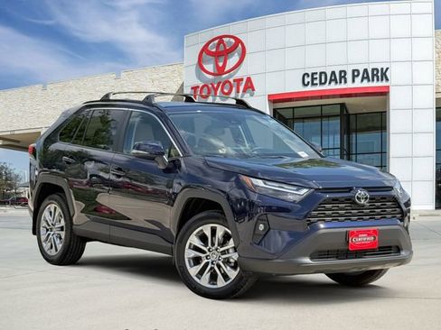 Used 2025 Toyota RAV4 XLE Premium image 1