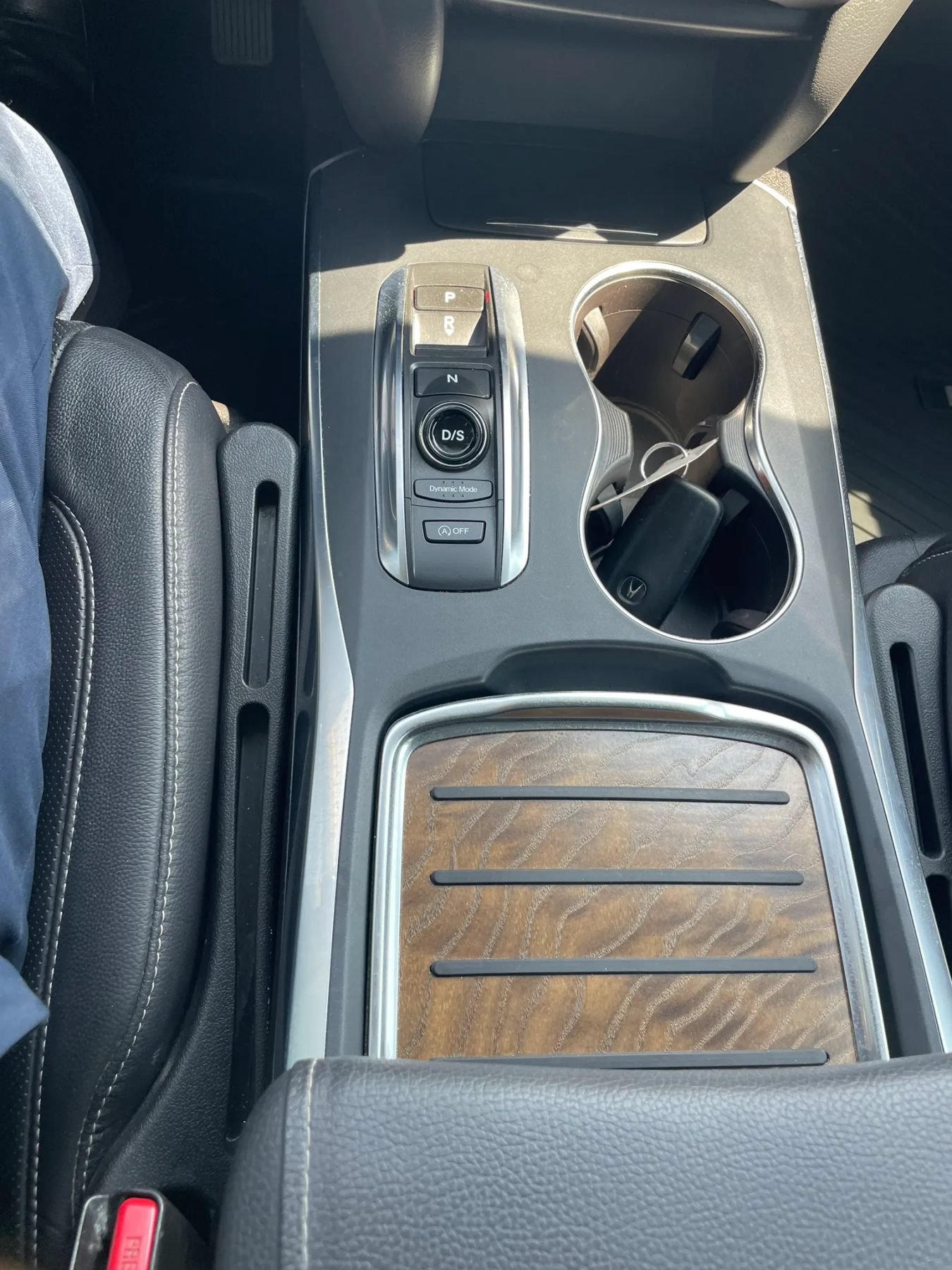 Used 2020 Acura MDX w/ Technology Package FWD image 25