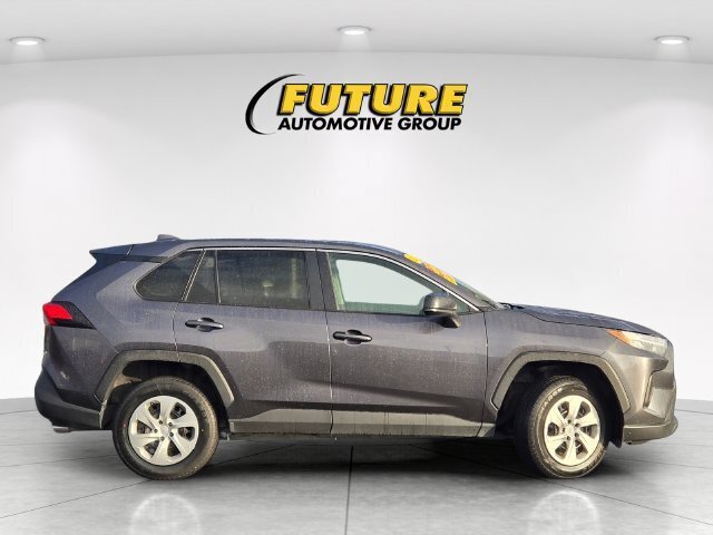 Certified 2024 Toyota RAV4 LE AWD/4WD image 4