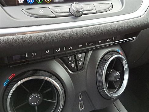 Used 2020 Chevrolet Blazer LT w/ LPO, Floor Liner Package image 15