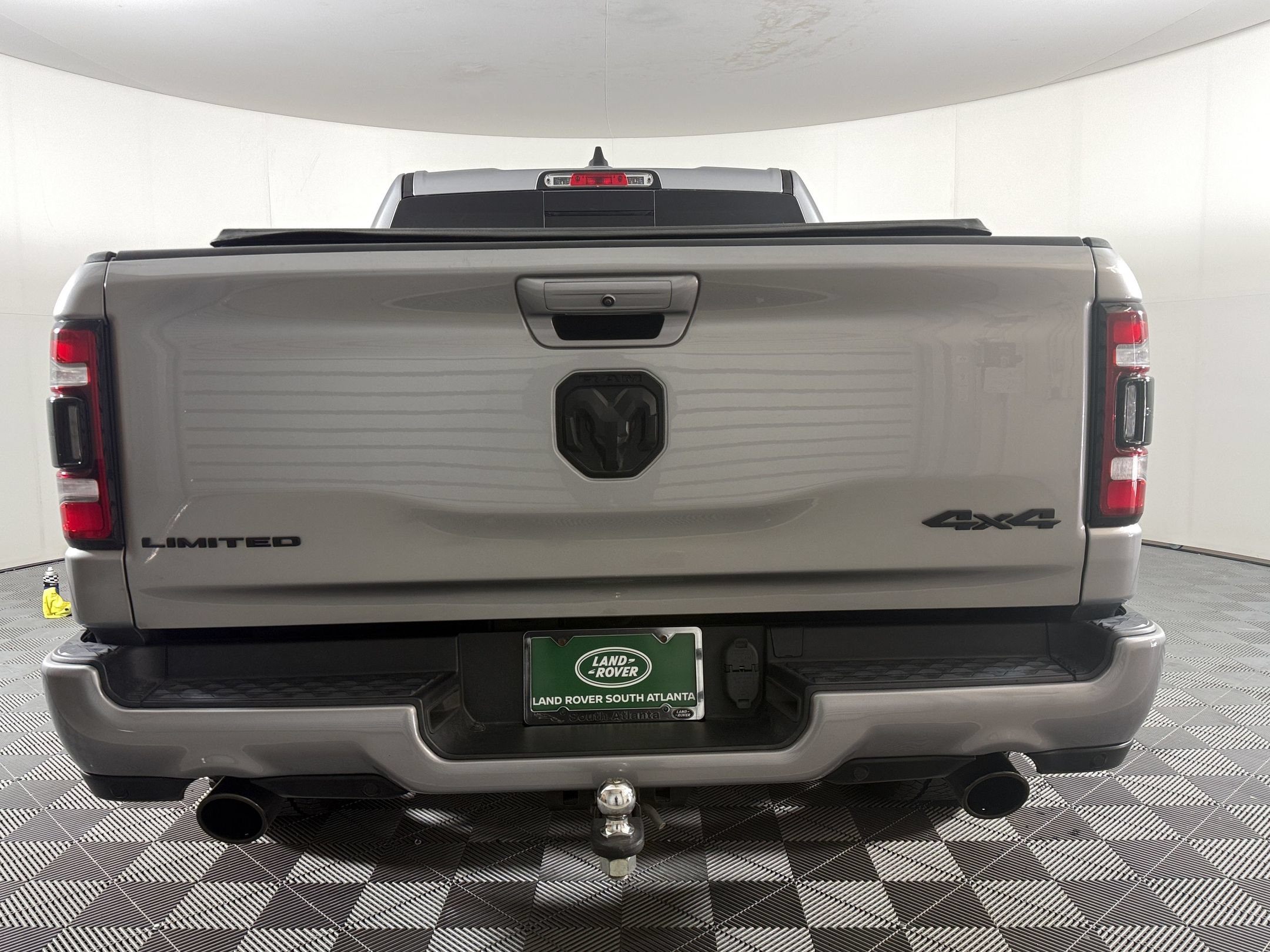 Used 2022 RAM 1500 Limited w/ Night Edition AWD/4WD image 10
