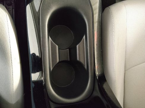 Used 2021 Toyota Corolla LE w/ LE Convenience Package image 26