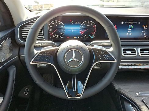 Used 2026 Mercedes-Benz GLS 450 4MATIC image 20