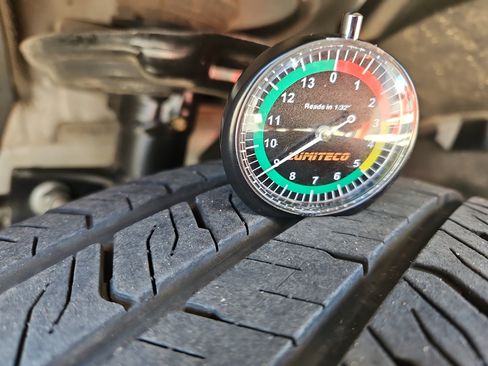 Used 2023 Nissan Rogue SV image 25