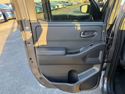 New 2026 Nissan Frontier SV image 10