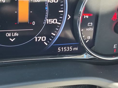 Used 2021 GMC Acadia SLT w/ Technology Package FWD image 21