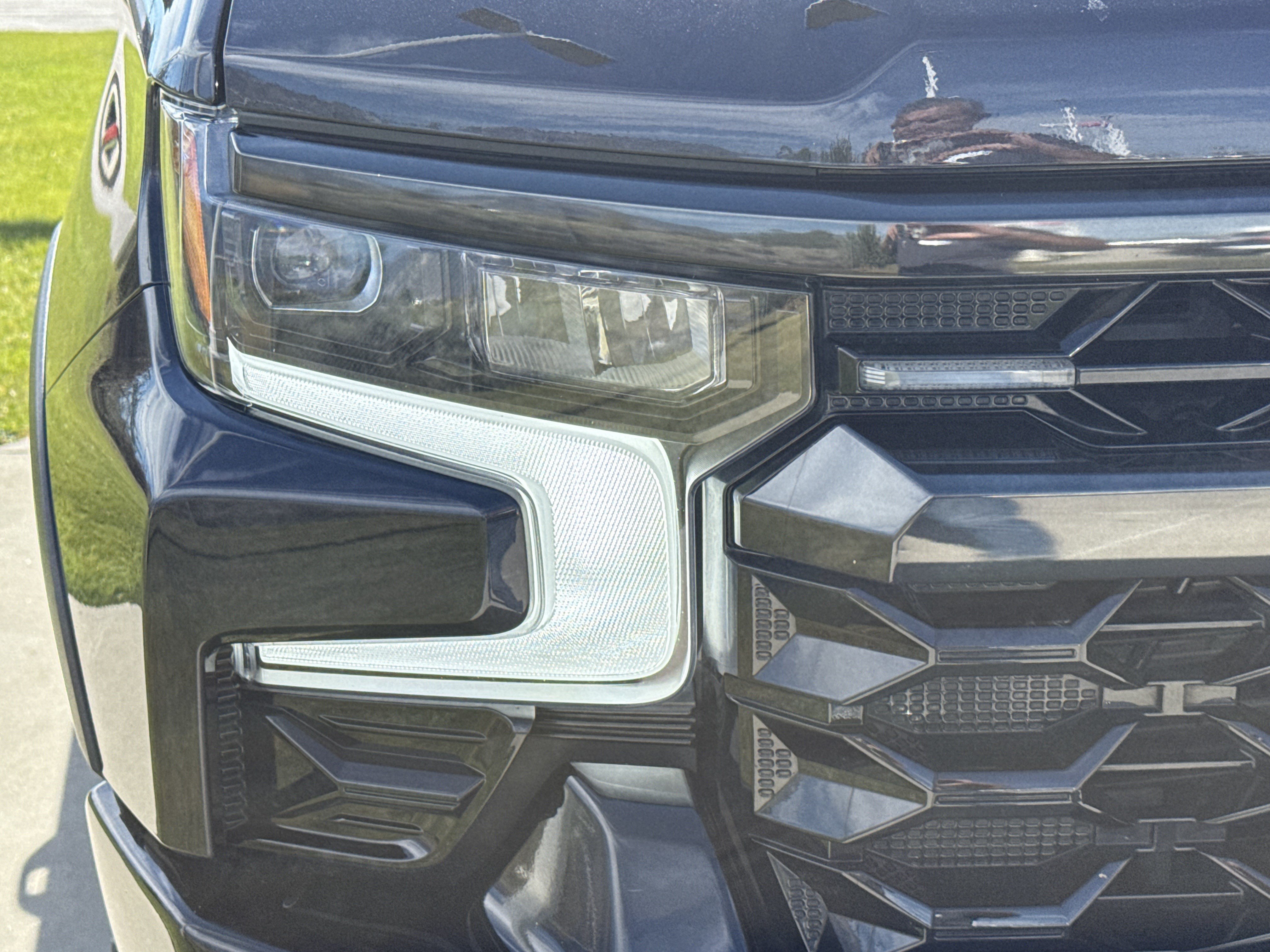 Used 2023 Chevrolet Silverado 1500 ZR2 w/ Technology Package AWD/4WD image 14