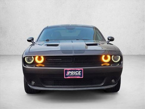 Used 2017 Dodge Challenger SXT w/ Blacktop Package image 8