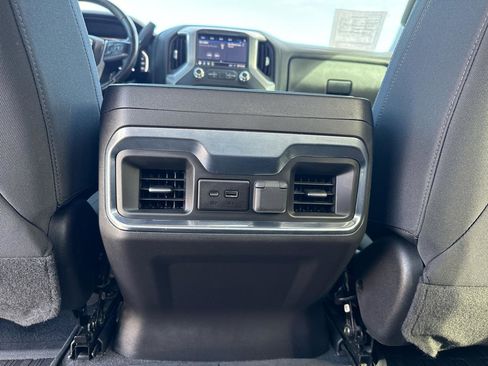 Used 2022 GMC Sierra 1500 Elevation image 29