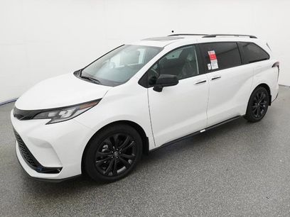 New 2025 Toyota Sienna XSE