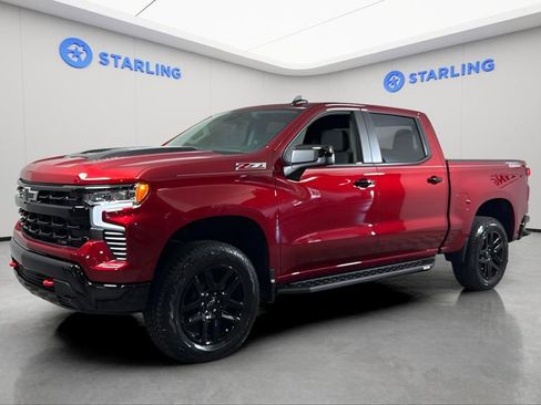 Used 2025 Chevrolet Silverado 1500 LT Trail Boss AWD/4WD image 1