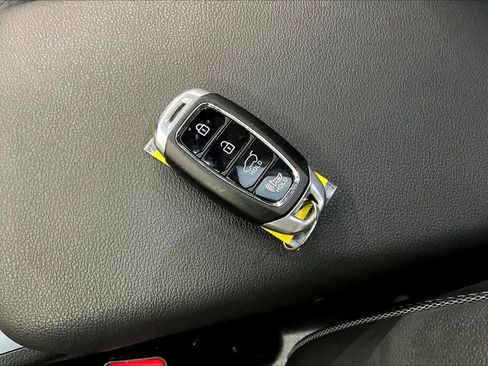 Used 2020 Hyundai Kona Ultimate image 14