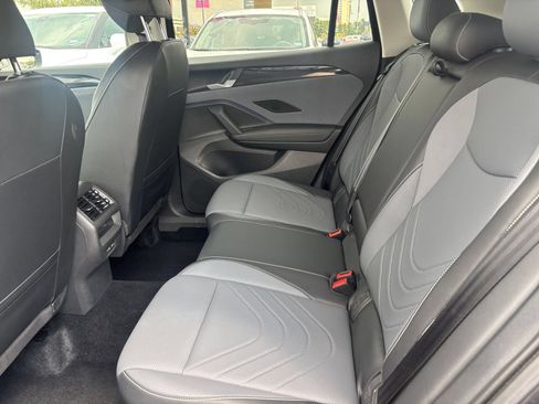 Used 2026 Volkswagen Tiguan SE FWD image 26