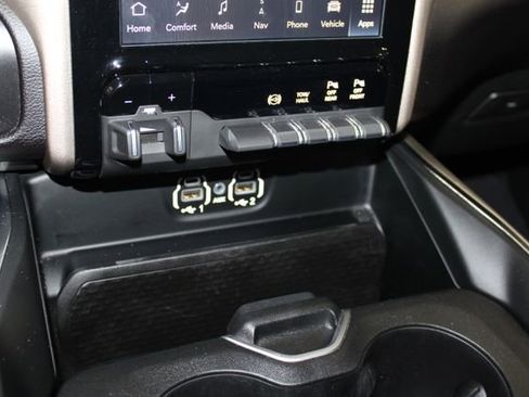 Used 2023 RAM 2500 Laramie AWD/4WD image 24
