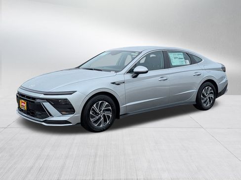 New 2026 Hyundai Sonata Blue image 2