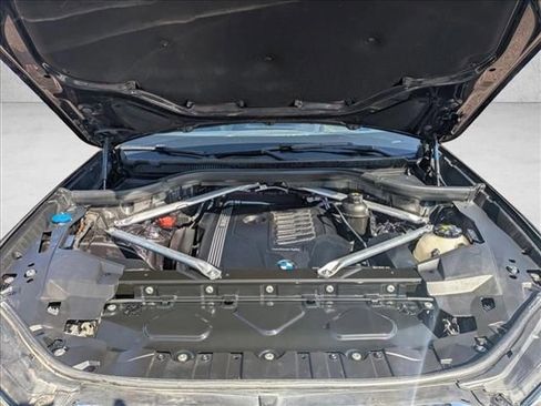 Used 2022 BMW X5 xDrive40i w/ Premium Package image 25