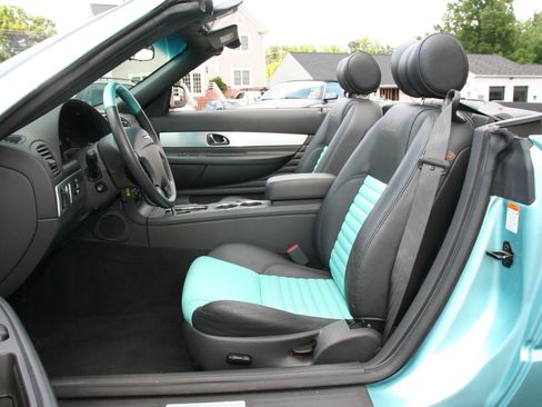 Used 2002 Ford Thunderbird RWD image 11