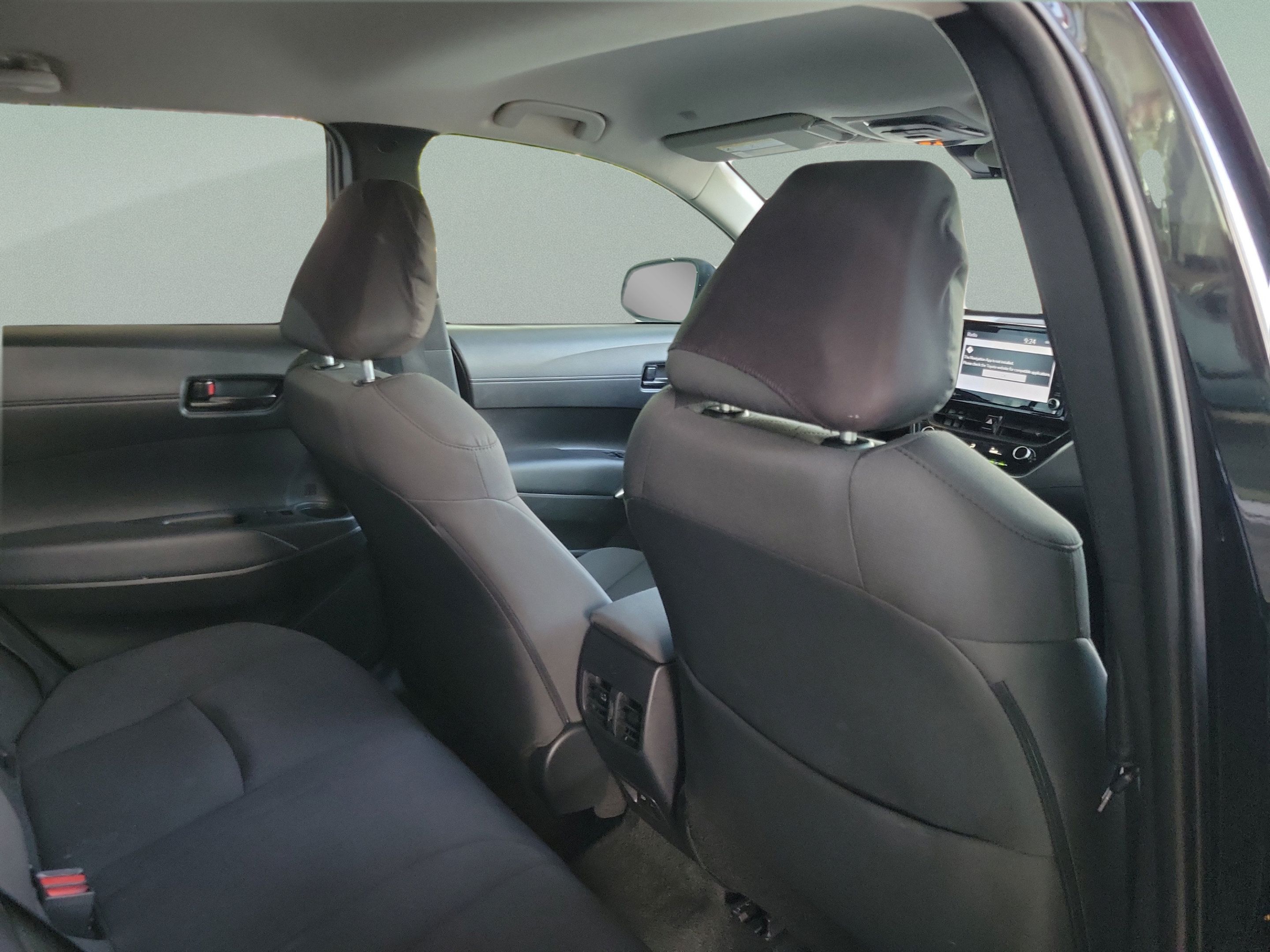 Used 2022 Toyota Corolla Cross LE FWD image 27