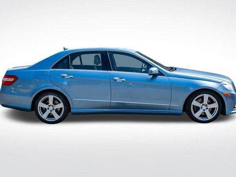 Used 2011 Mercedes-Benz E 350 4MATIC Sedan image 6
