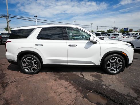 Used 2023 Hyundai Palisade Limited w/ Cargo Package AWD/4WD image 7