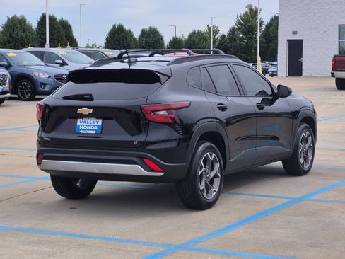 Used 2024 Chevrolet Trax LT FWD image 6