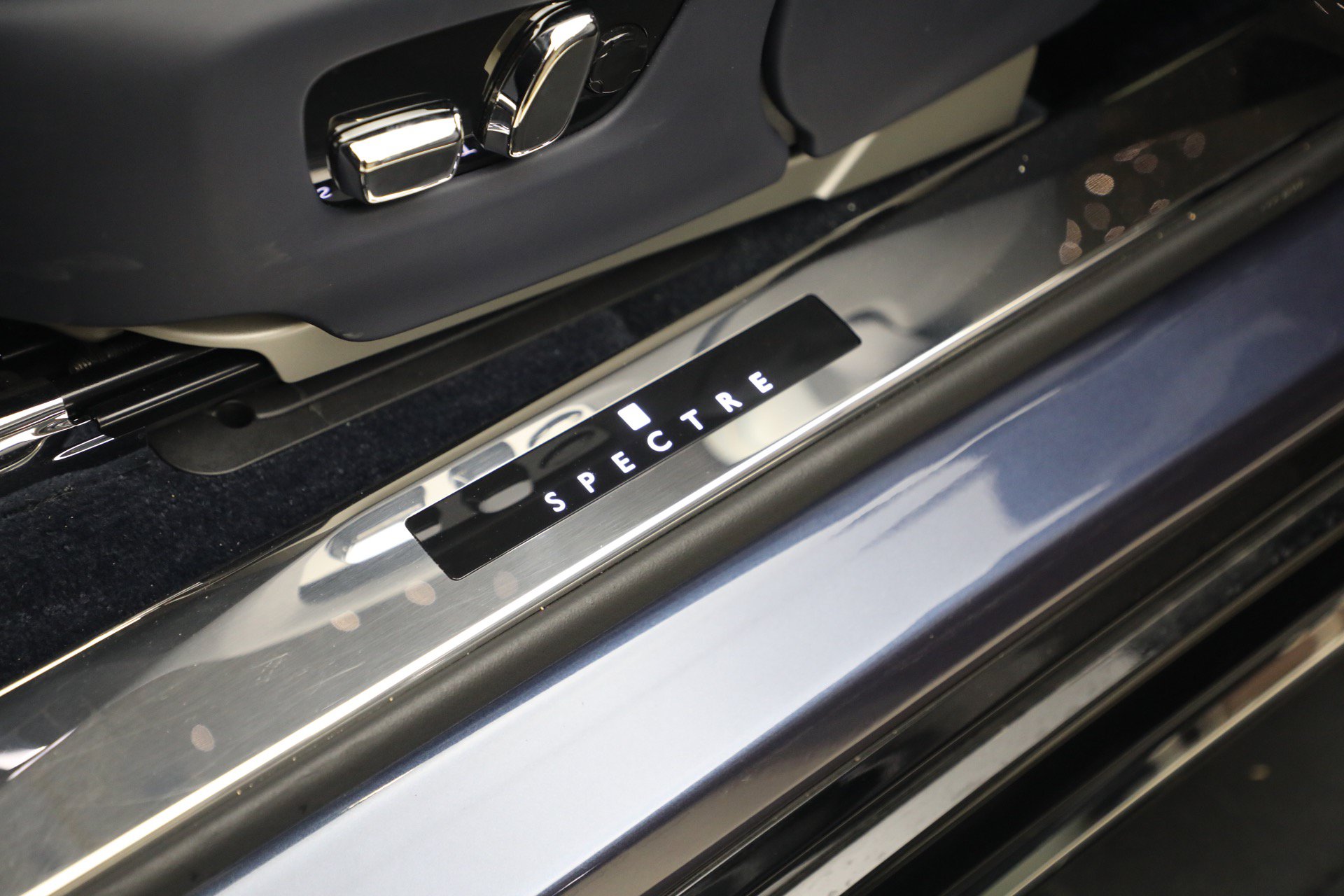 Certified 2024 Rolls-Royce Spectre w/ Spectre Launch Package AWD/4WD image 27
