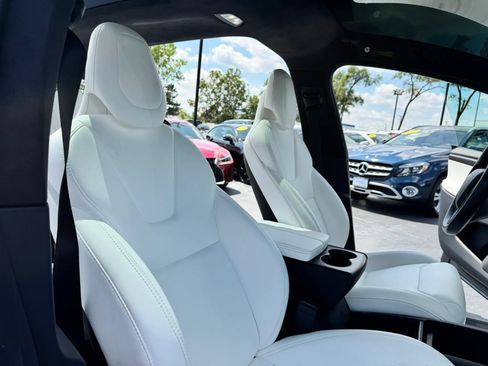 Used 2018 Tesla Model X 100D AWD/4WD image 13