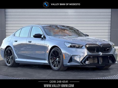 New 2026 BMW M5 w/ Executive Package image 1