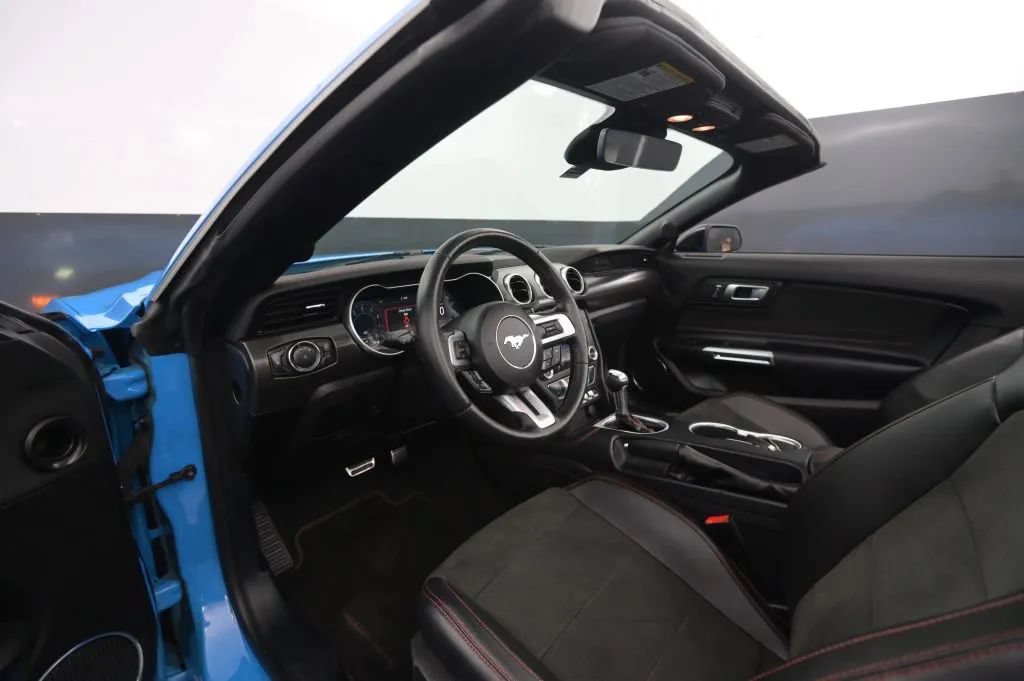 Used 2022 Ford Mustang GT Premium w/ Equipment Group 401A RWD image 39