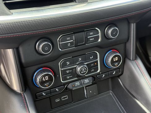 Used 2022 Chevrolet Tahoe RST w/ Luxury Package RWD image 22