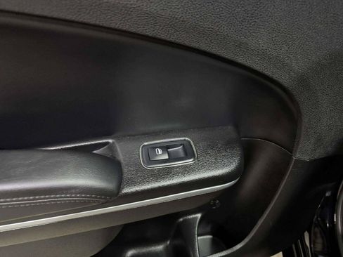Used 2022 Chrysler 300 Touring w/ Sport Appearance Package RWD image 35