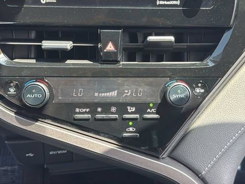 Used 2023 Toyota Camry SE FWD image 24