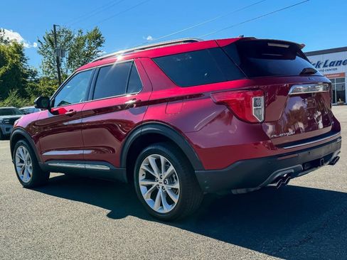 Used 2023 Ford Explorer Platinum w/ Technology Package AWD/4WD image 5
