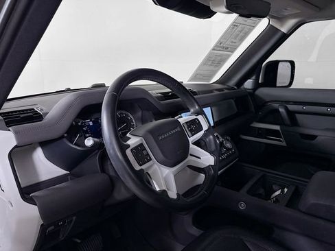 Certified 2022 Land Rover Defender 110 SE image 9