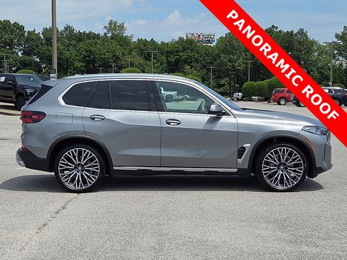 Used 2025 BMW X5 xDrive40i AWD/4WD image 6