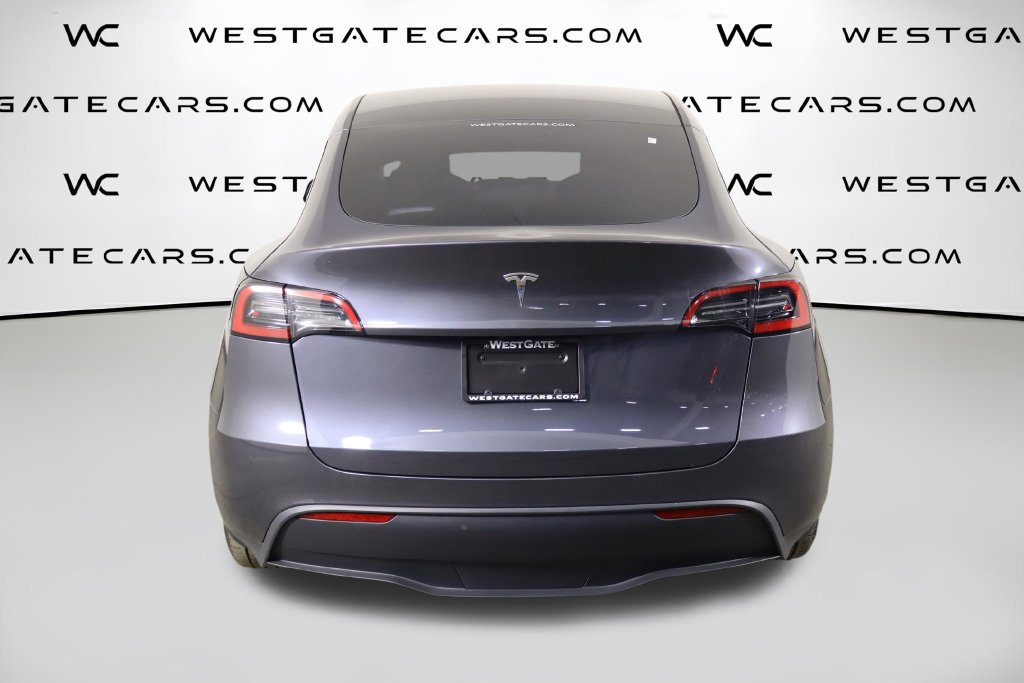 Used 2023 Tesla Model Y 2WD image 4