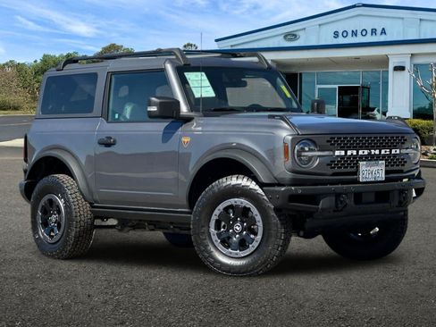 Certified 2021 Ford Bronco Badlands AWD/4WD image 2