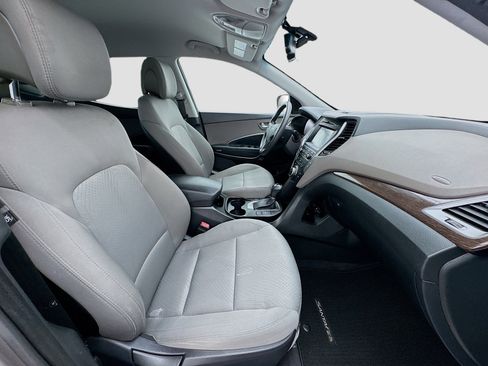 Used 2018 Hyundai Santa Fe Sport w/ 2.4L Value Package 02 image 18