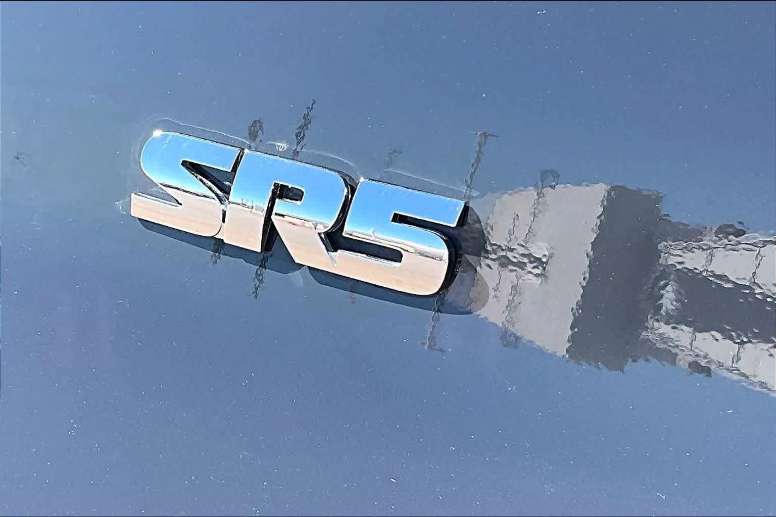 Used 2024 Toyota 4Runner SR5 Premium w/ 4Runner Black Package (TMS) AWD/4WD image 30
