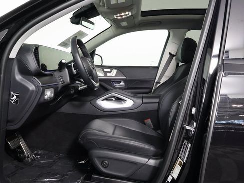 Certified 2026 Mercedes-Benz GLS 450 4MATIC image 10