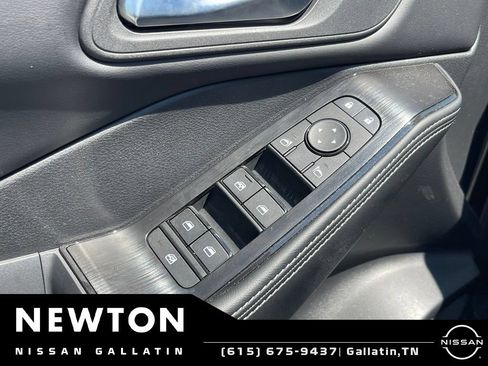 Used 2026 Nissan Rogue SV AWD/4WD image 8