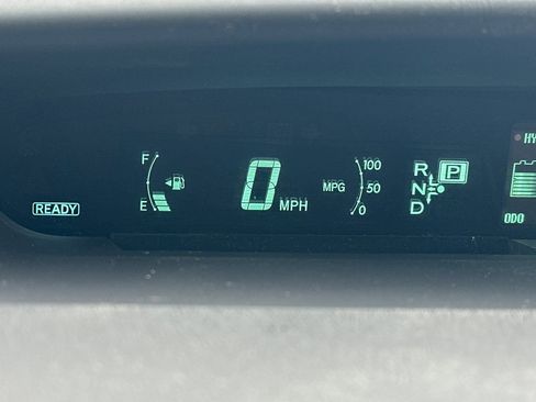 Used 2012 Toyota Prius Five image 40