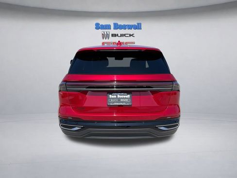 Used 2024 Lincoln Nautilus Premier w/ Equipment Group 102A image 7