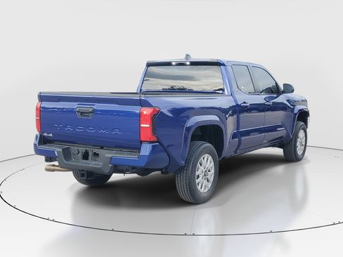 Certified 2024 Toyota Tacoma SR5 AWD/4WD image 3