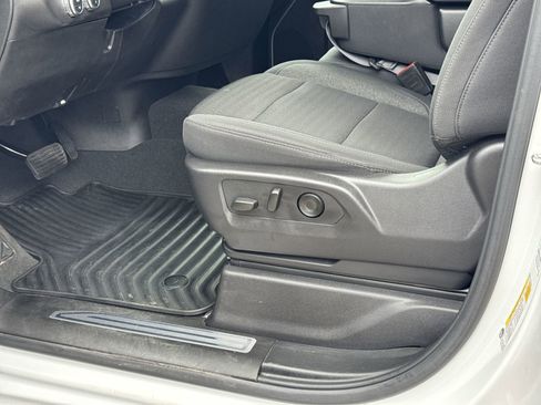 Used 2024 GMC Sierra 1500 Elevation image 17