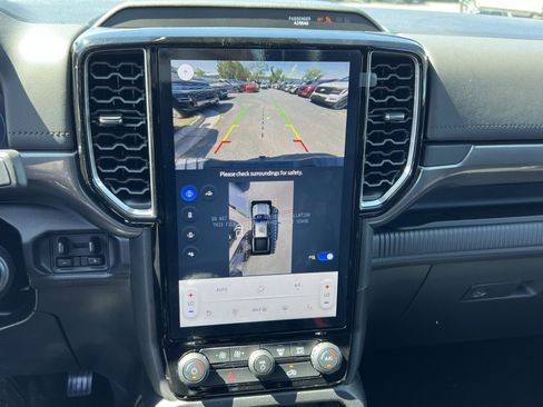 New 2025 Ford Ranger Lariat w/ FX4 Off-Road Package image 19